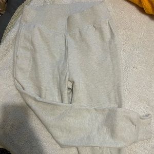 Aritzia sweatpants